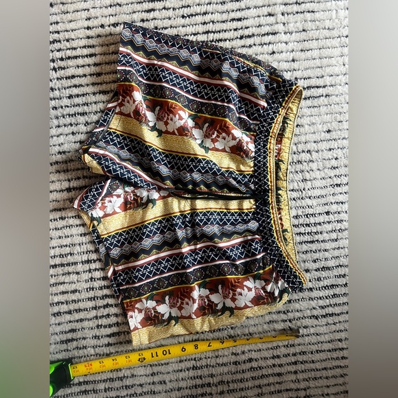 ASOS Multicolor Patterned Shorts - Picture 2 of 7